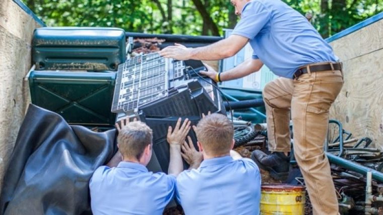 Some vital questions to ask to choose the best rubbish removal services