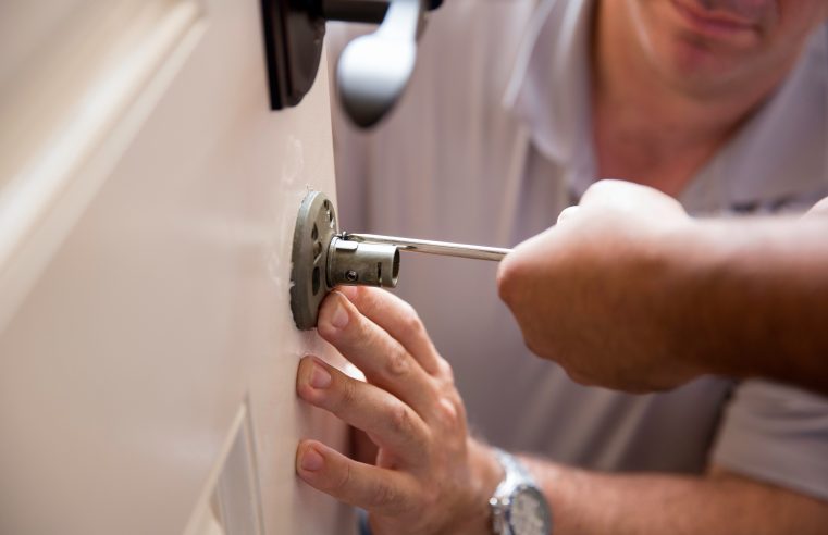 Different situations for hiring professional locksmith 