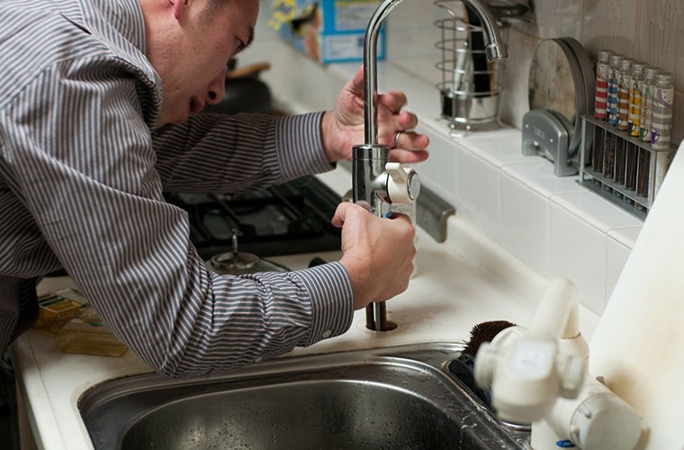 Facing Hard Water Issues – The Benefits You Get Using Water Softener In Your Home