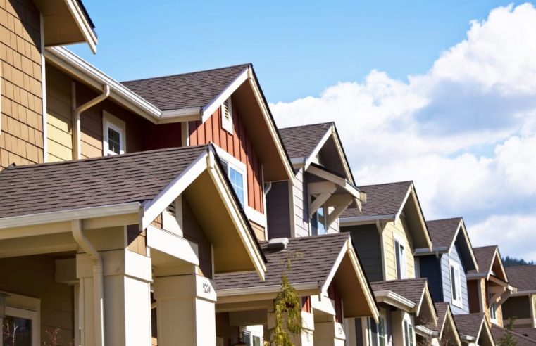 DIFFERENCES BETWEEN RESIDENTIAL AND COMMERCIAL ROOFS