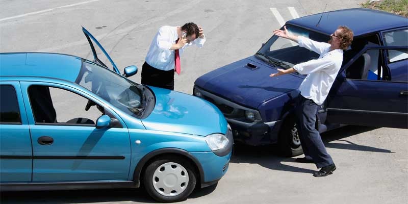 AUTO INSURANCE SCAMS YOU SHOULD BE AWARE OF