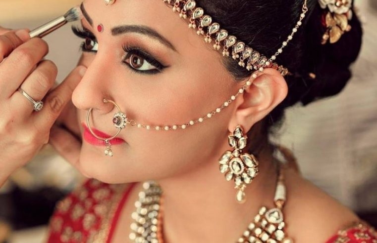 How To Create Perfect Bridal Makeup Look By Using Different Types Of Cosmetic Products