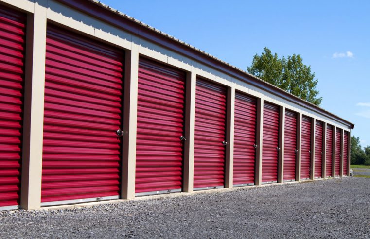 Avail Benefits with Self Storage Units 