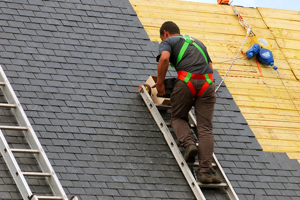 How to choose the right roofers for your project