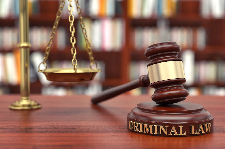 Factors to Consider When Hiring A Criminal Defense Lawyer