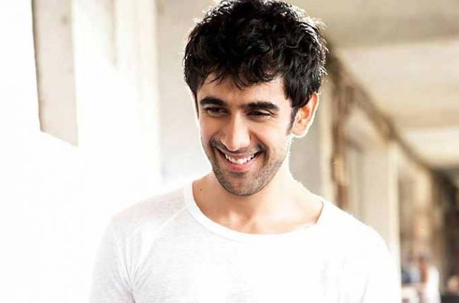 15 Unknown Facts You Should Peep About Kai Po Che Actor: Amit Sadh