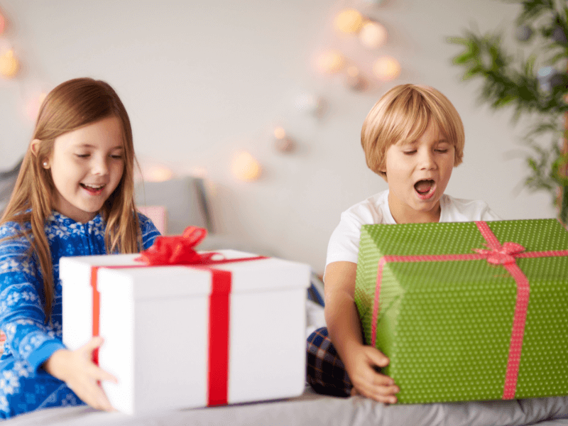 How to Buy Kids Gifts for Kids?