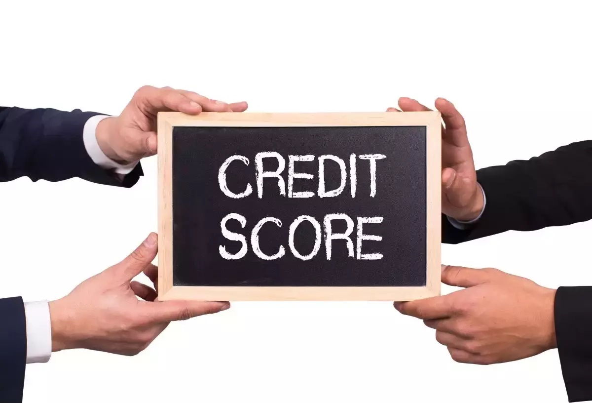 How to get a loan with a low credit score in Canada?
