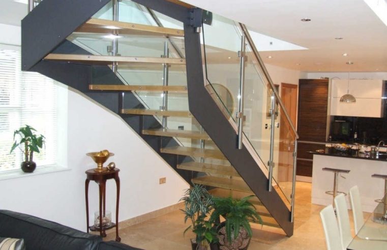 Reasons to Install Wood and Metal Staircase