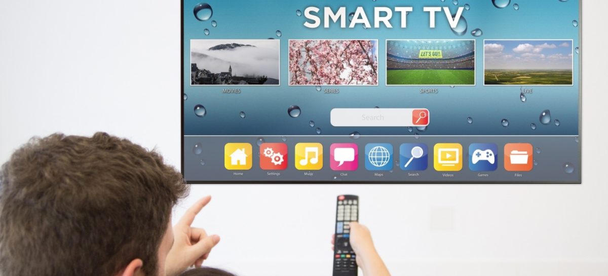 What are the Reasons Why You Should Invest in a Smart TV?