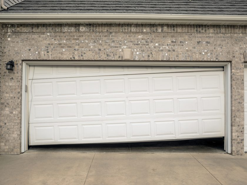 TOP 5 REASONS YOUR GARAGE DOOR IS NOT RESPONDING