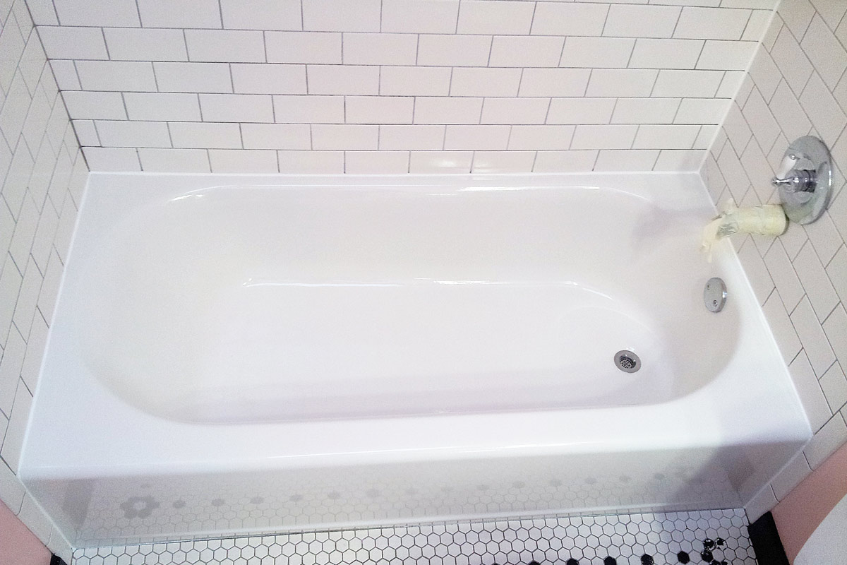 How much does it cost to professionally refinish a bathtub?