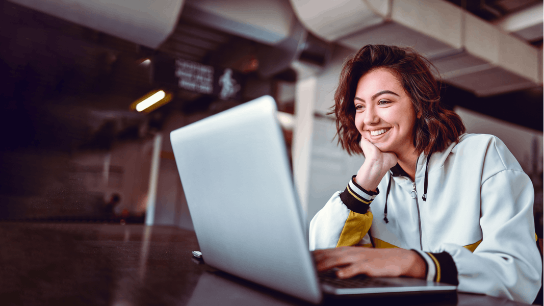 Top 3 online certificate courses for women that can be done from home