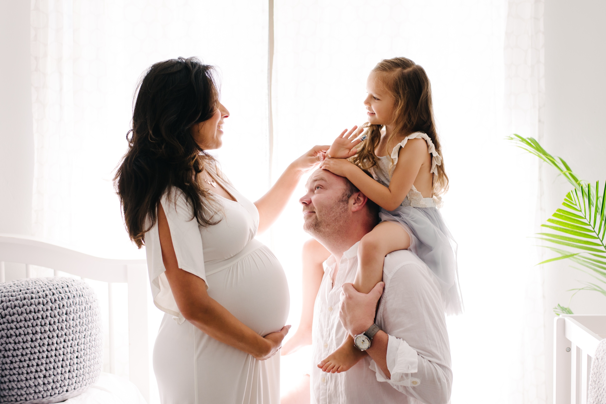 The increasing trend of hiring a professional, maternity photographer