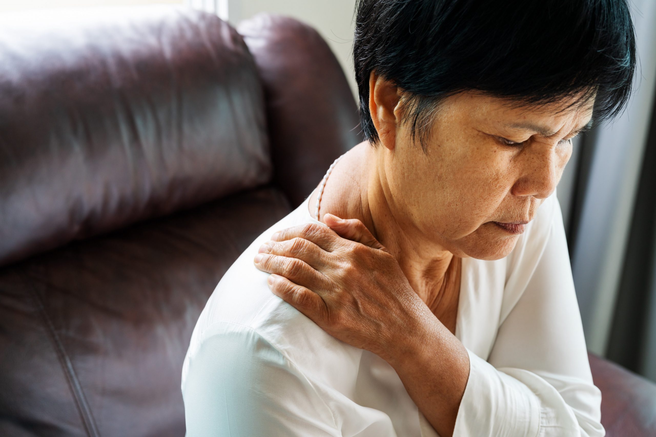 Minimally Invasive Treatment Options to Relieve You From Chronic Pain