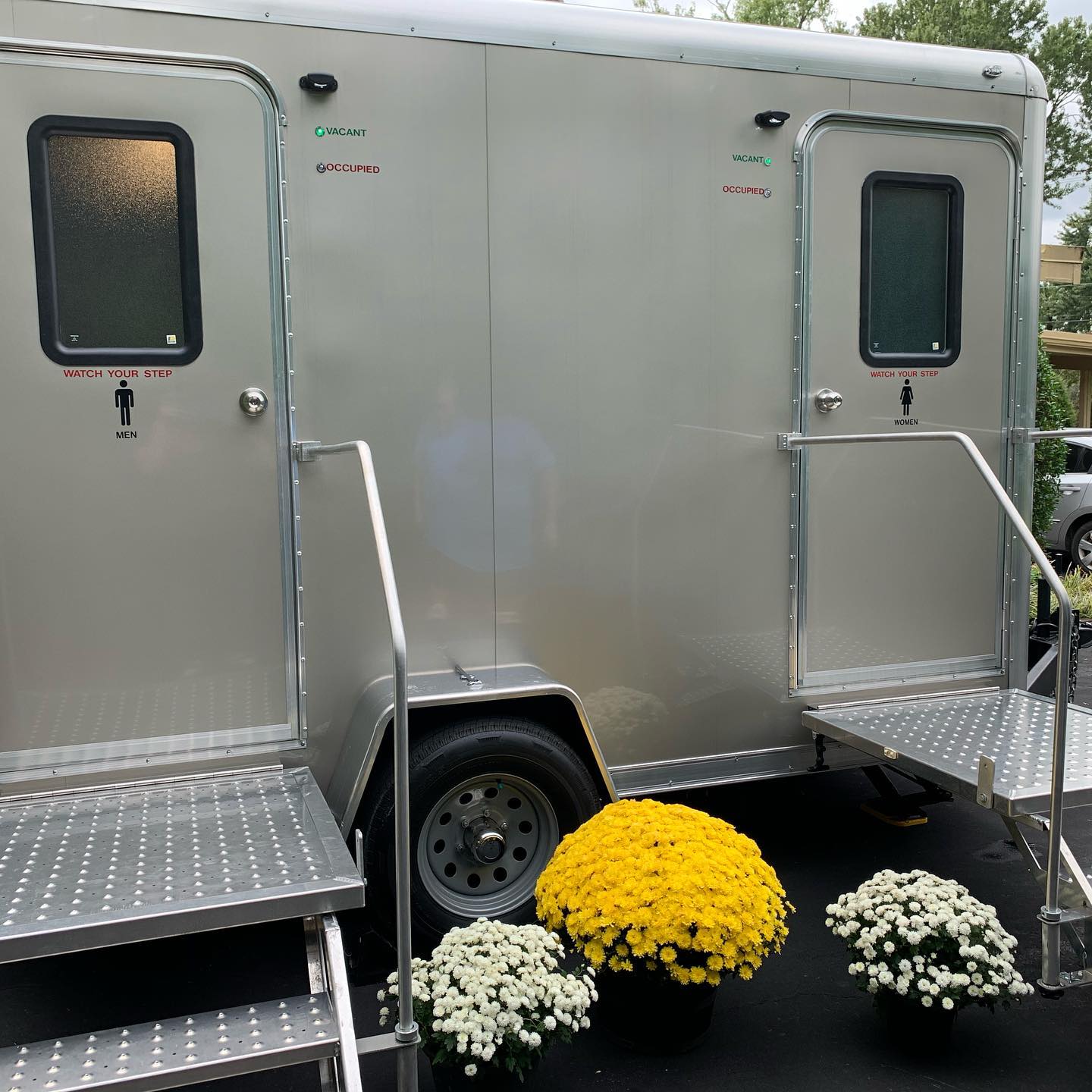 MIDDLE TN PORTABLE MOBILE RESTROOMS