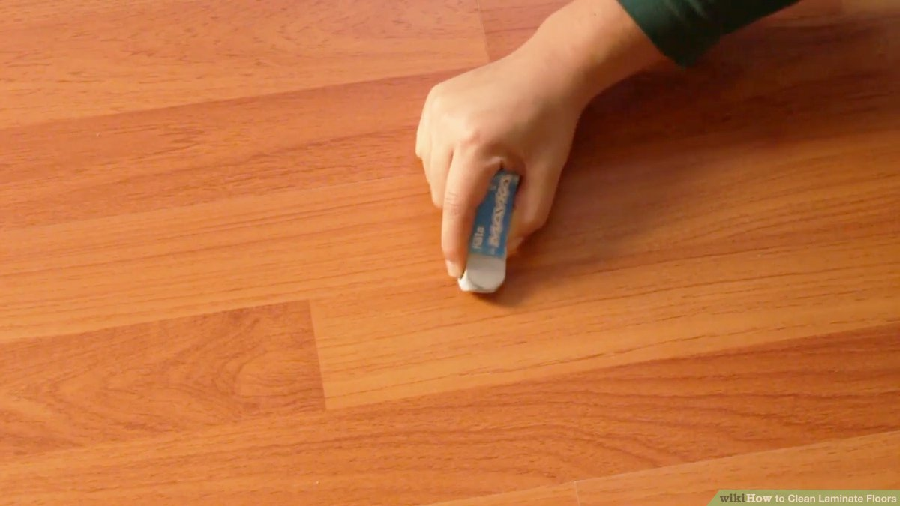 3 Tips for Keeping Your Laminate Flooring Looking New