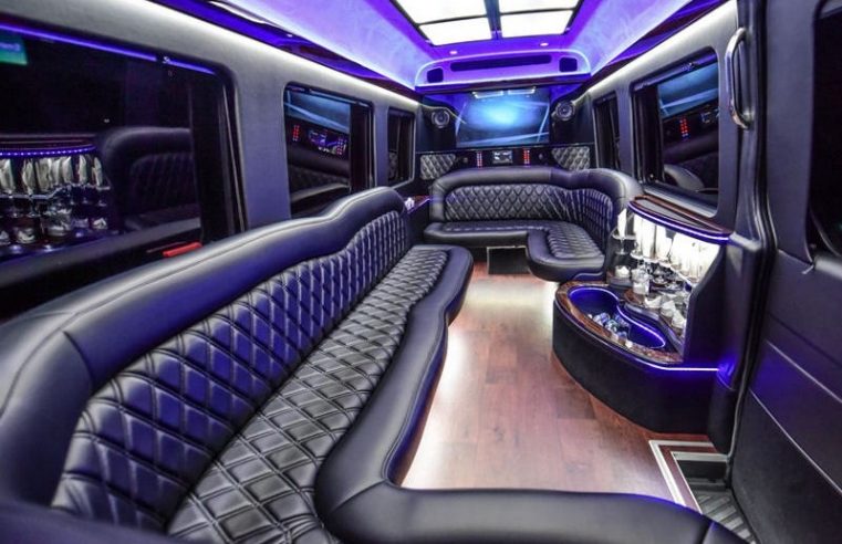 About Renting Toronto Party Bus And Services