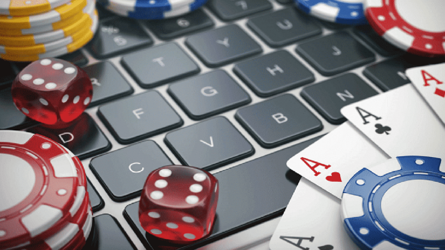What are the main benefits to use a trusted online casino site to play Bandar qq?