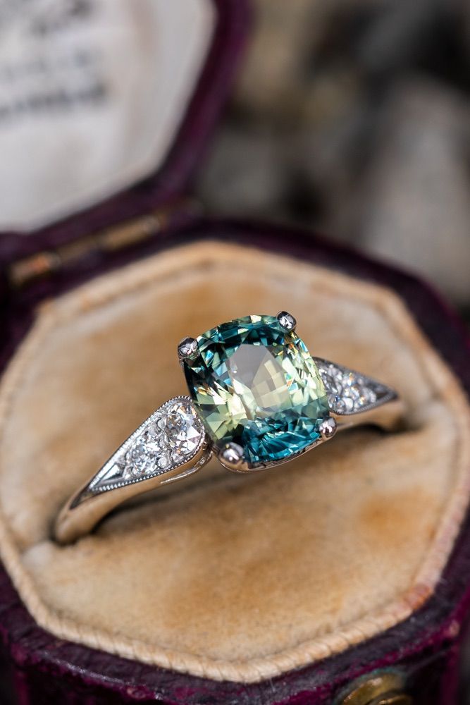 The rising popularity of loose gemstones and platinum wedding rings
