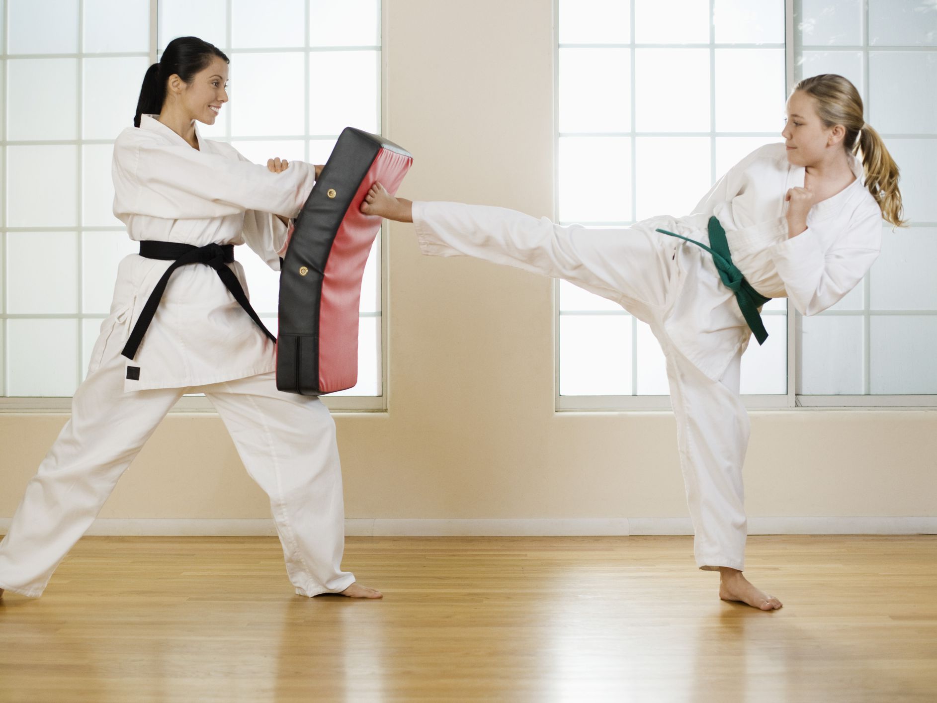 9 Self-Defense Strategies Every Woman Needs to Know Women Self-Defense