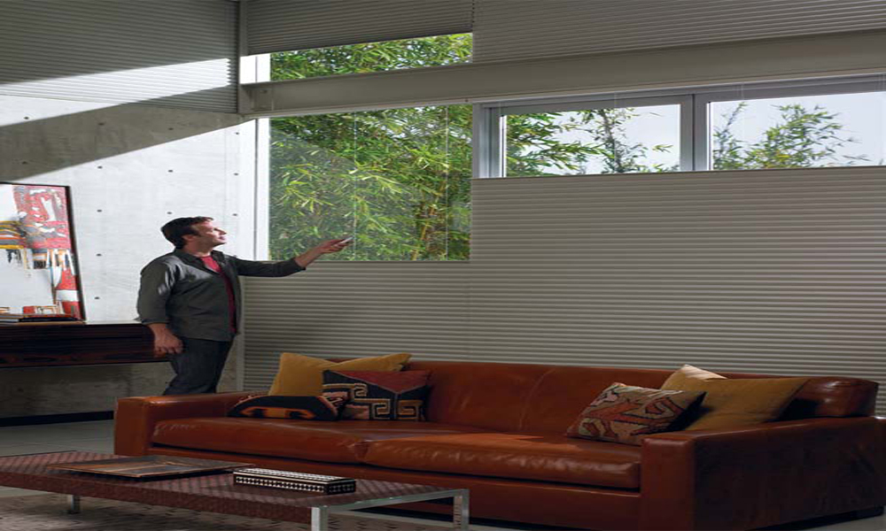 What are the benefits of smart blinds?