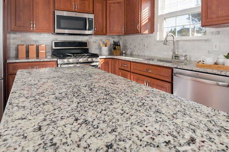 Granite Kitchen Countertops: Getting a Unique Slab Design Without Breaking the Bank