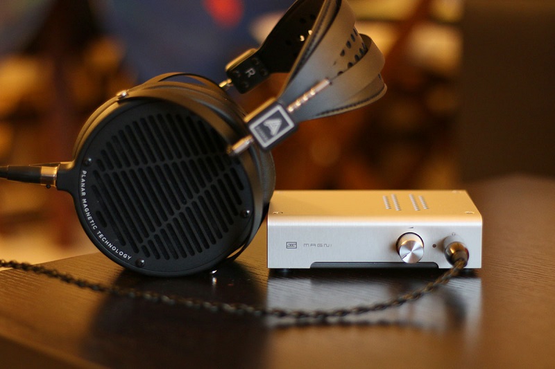 How to Choose the Right Headphone Amplifier for Your Needs