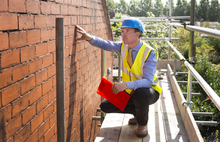 5 Reasons to hire a building inspector before property investment