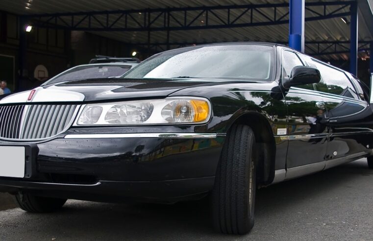 Is Your Night Out Missing Elegance and Comfort? Discover Limousine Rental